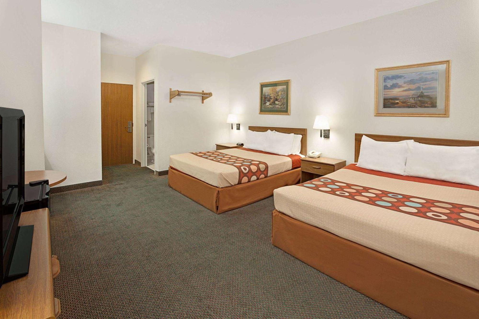 Super 8 By Wyndham Hampshire Il Hotell Eksteriør bilde