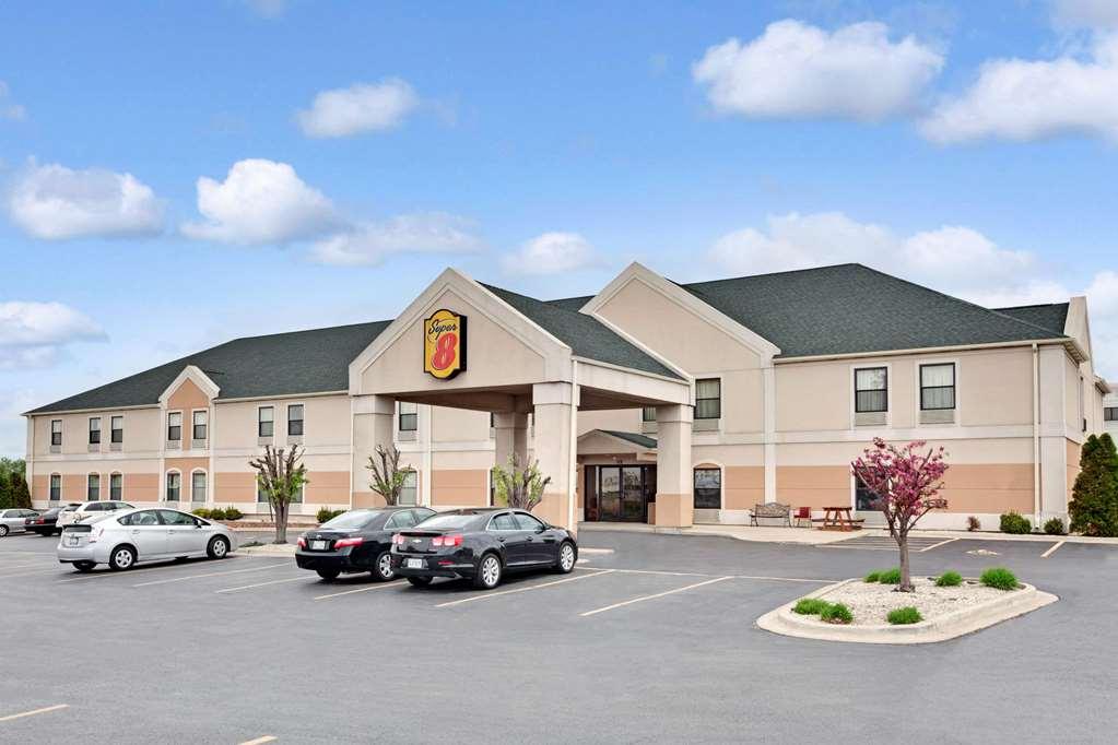 Super 8 By Wyndham Hampshire Il Hotell Eksteriør bilde